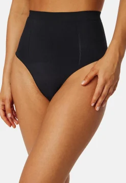 Absolute Sculpt Shaping Mid Waist Thong