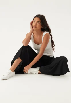 Ankle Soft Wide Leg Pants