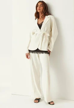 Belt Detail Blazer