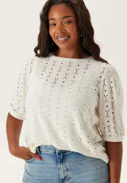 Broderie Anglaise Top