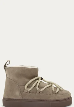 Classic Low Sneaker