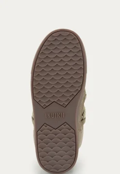 Classic Low Sneaker