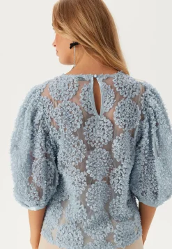 3D Flower Puff Sleeve Blouse