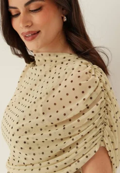 Drapy Mesh Cape Top