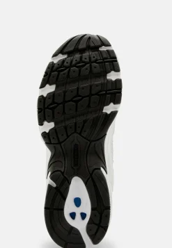 530EWB Sneaker