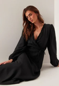 Flowy Maxi Dress