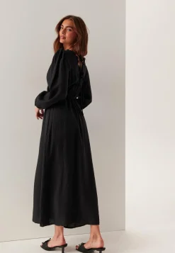Flowy Maxi Dress