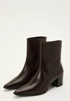 Giselle Leather Boot
