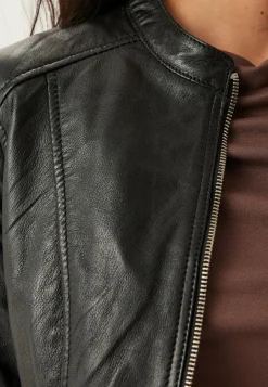 Izzie Jacket