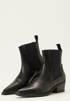 Kelsey Heel Classic Leather Boots