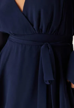 Long Sleeve Tiered Midi Dress