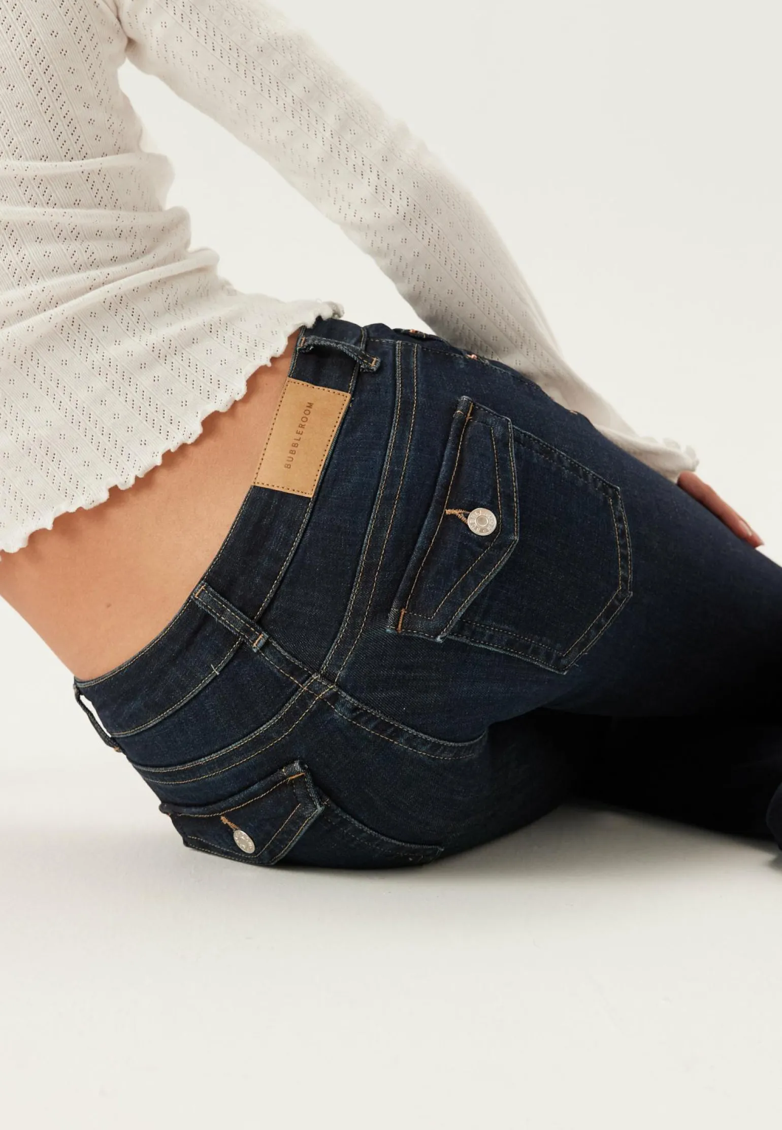 Low Bootcut Flap Jeans
