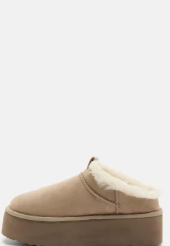 Low Platform Slip-on
