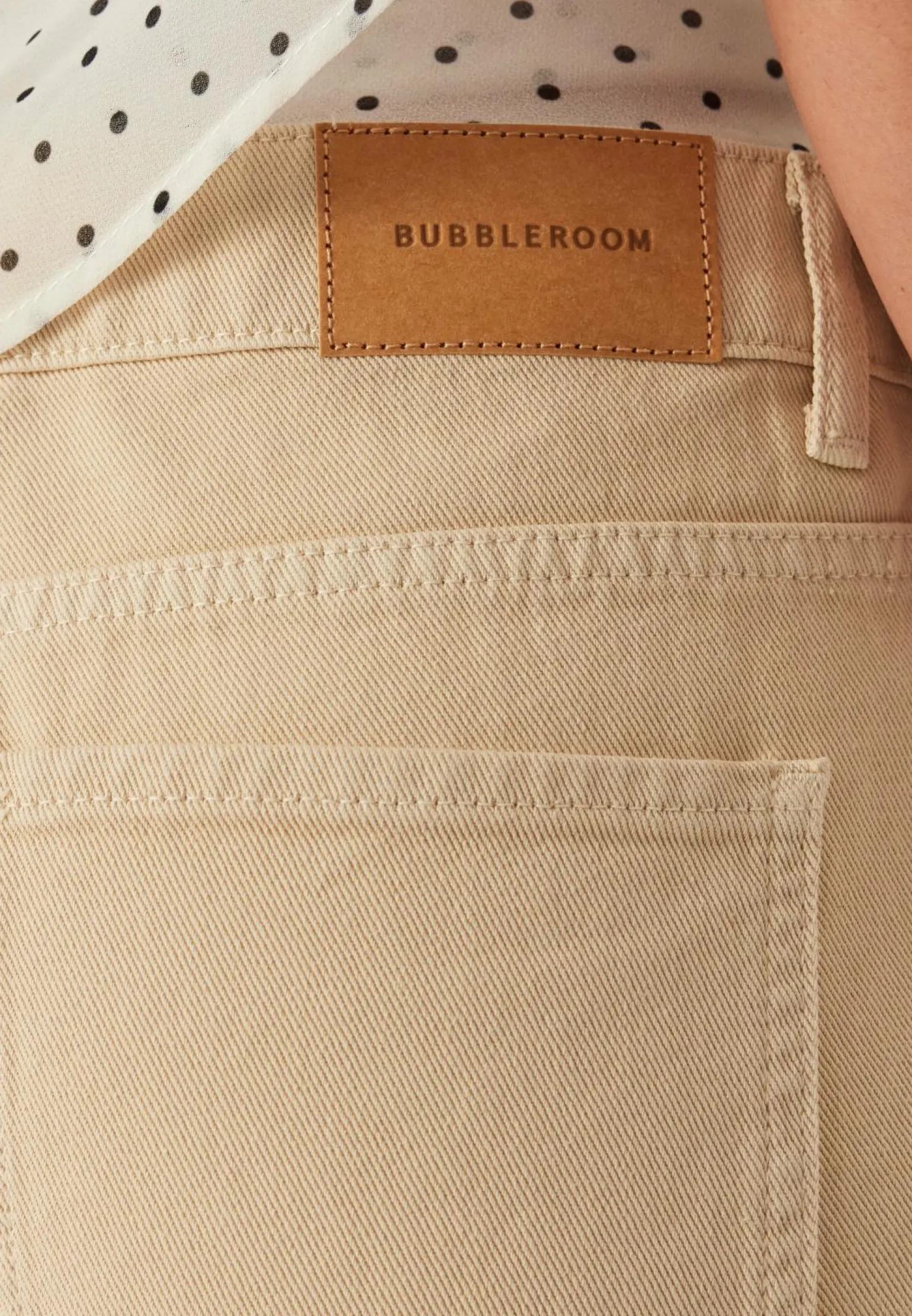 Mid Wide Jeans