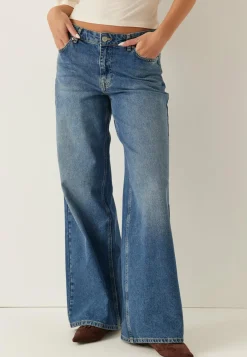 Mid Wide Jeans