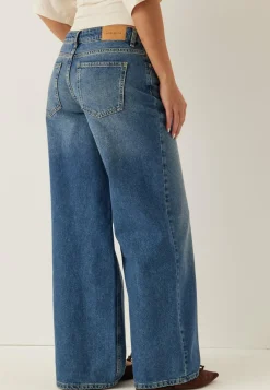 Mid Wide Jeans