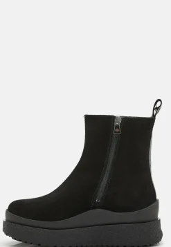 Mount Meer Curling Boots