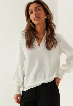 Onlmette V-Neck Smock Top