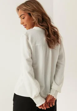 Onlmette V-Neck Smock Top
