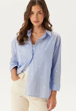 Onlnew Lina Grace Ls Emb Shirt