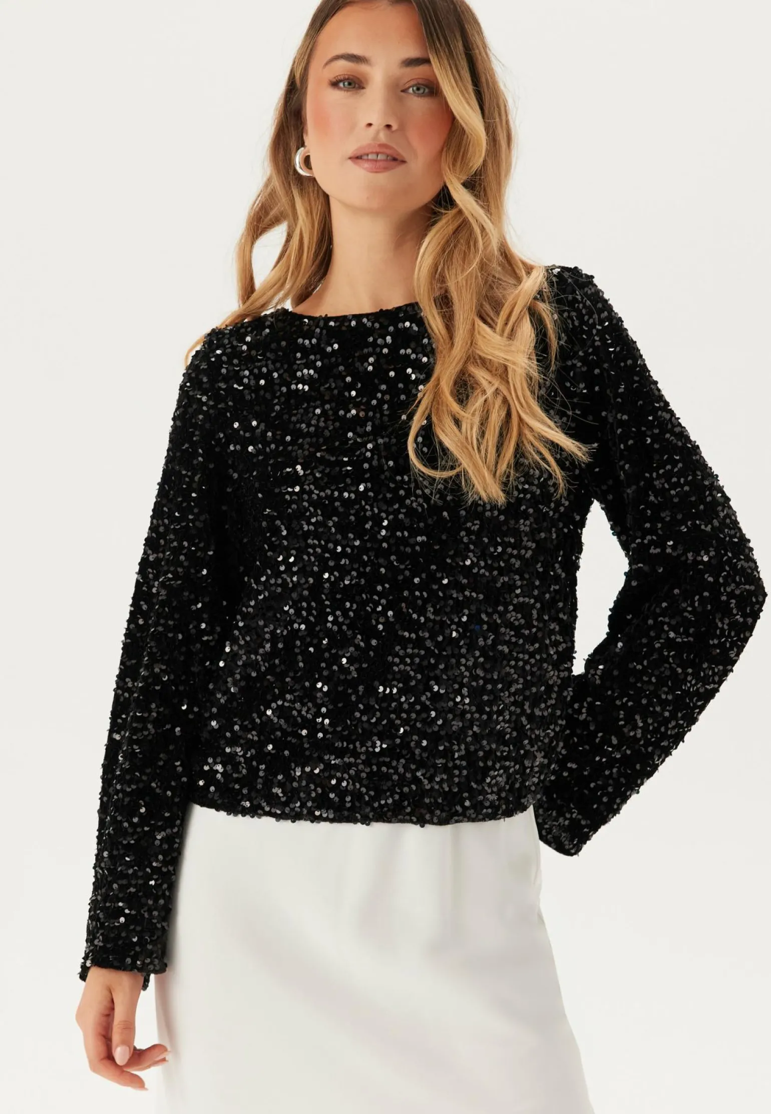 Pckam Ls Deep Back Bow Top