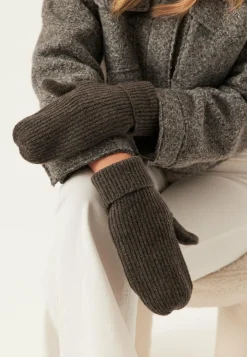 Pcmoella Mittens