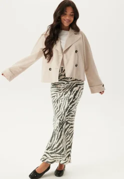 Pcscarlett Ls Short Trenchcoat
