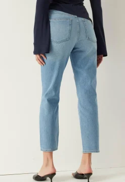 Slim Ankle Jeans