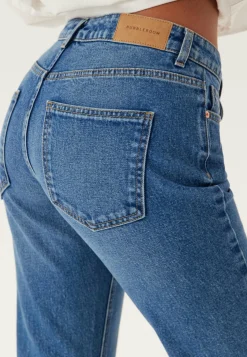 Slim Ankle Jeans