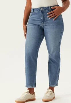 Slim Ankle Jeans