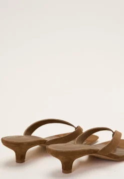 Tracie Leather Sandal