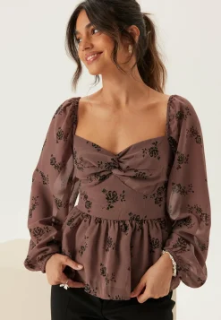 Twist Detail Blouse