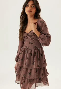 Twist Detail Flounce Dress