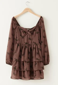 Twist Detail Flounce Dress