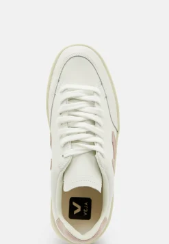 V-12 Sneaker