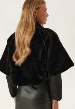 Vibarbara Cape