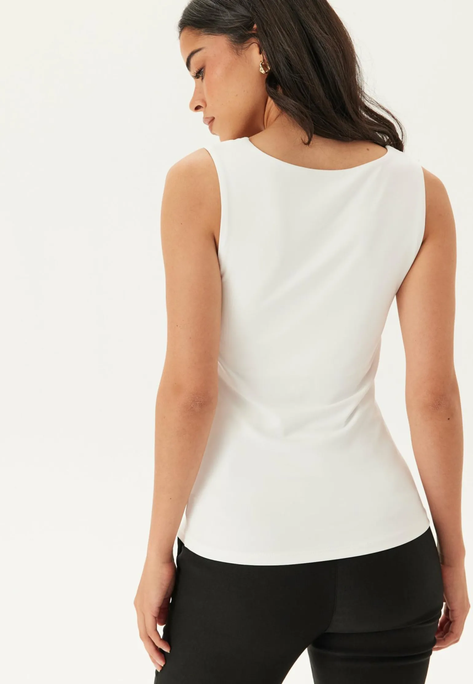 Vikenza U-neck S/L TANK TOP RE