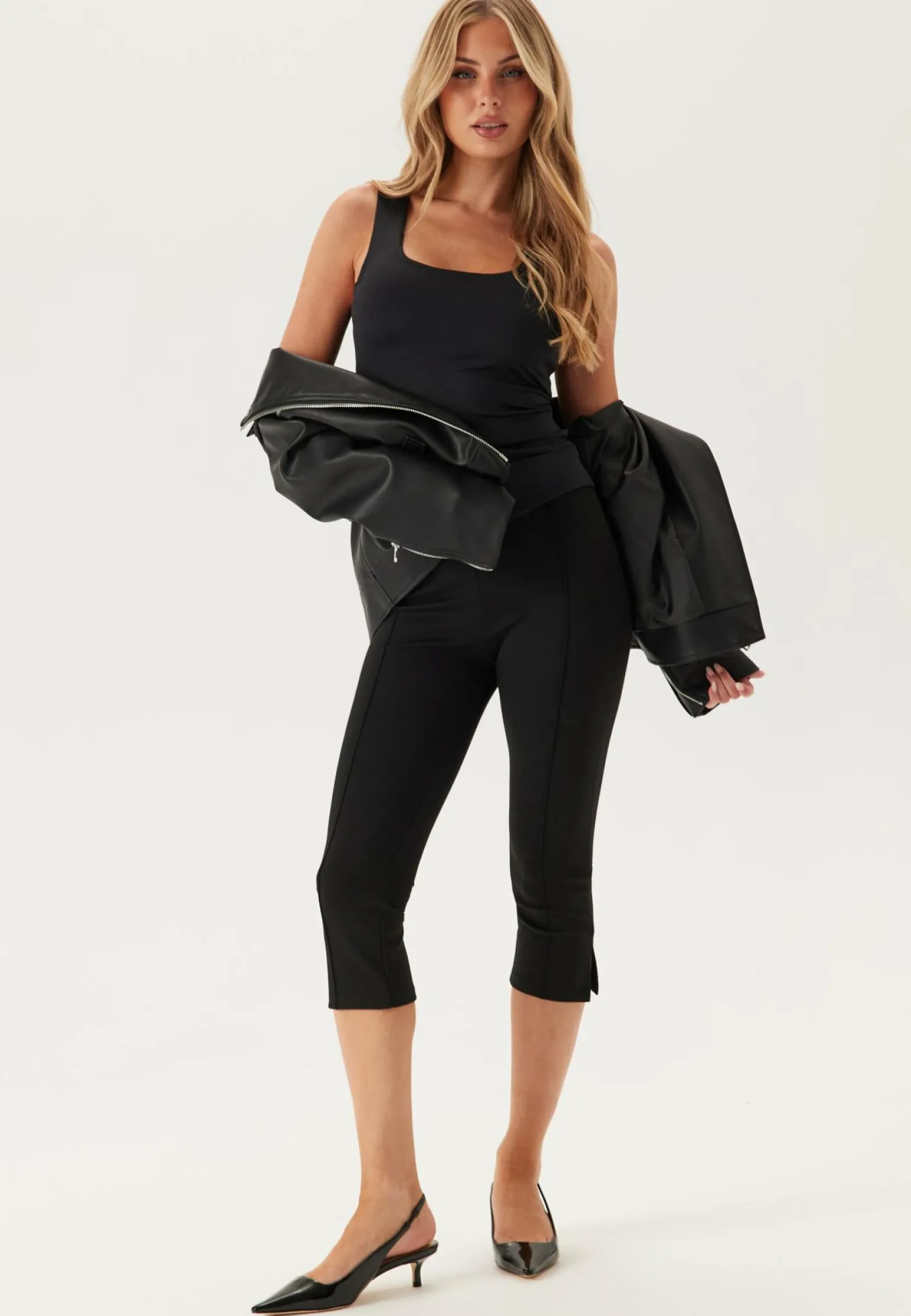 Vikenza U-neck S/L TANK TOP RE