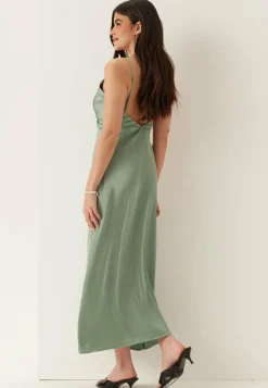 Viravenna Strap Ankle Dress