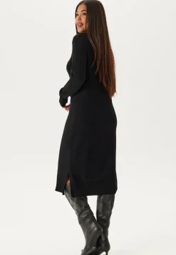 Viril Crew Neck Midi Dress