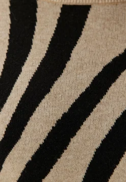 Vitif Jacquard L/S KNIT TOP KN