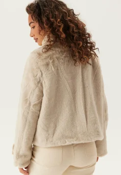 Vmsonjaeva Short Jacket
