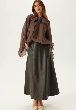Wide Sleeve Bow Blouse