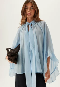 Wide Sleeve Bow Blouse