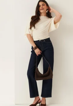 Wide Sleeve Fitted Tee
